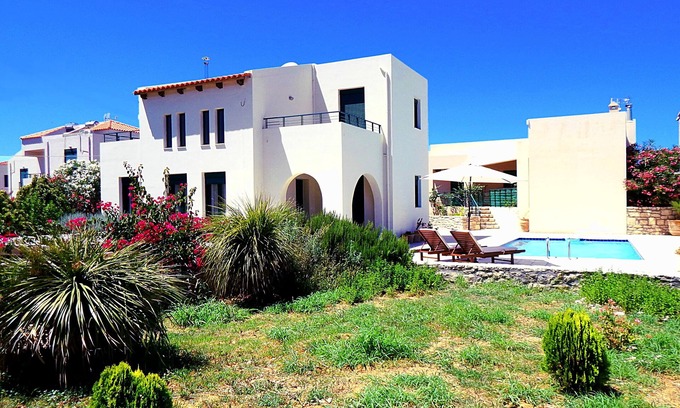 Asprouliani Villa | Eleanna Villas. Villa Anna