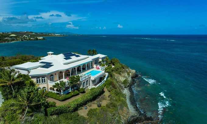 Cotton Valley Villa | Un magnífico frente al mar 5 estrella + Villa