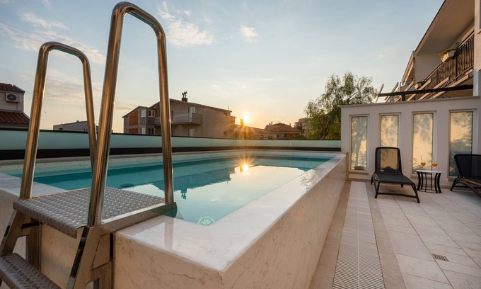 Bili brig Villa | Elite Villa- 5 Minutes to Beach