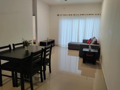 Kaduwela Apartamento | Elixia Brand New Fully Furnished Ground Floor Apartment -Malabe