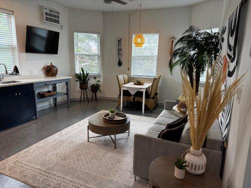 Huntsville Apartamento | Elizabeth Manor in Downtown Huntsville