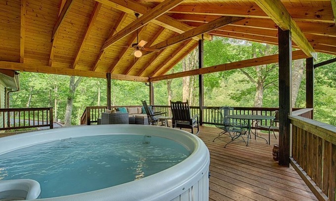 Maggie Valley Cabina | Elk pasar el rato aquí! ¡VER! Bañera de hidromasaje - 4wd necesarios para el invierno