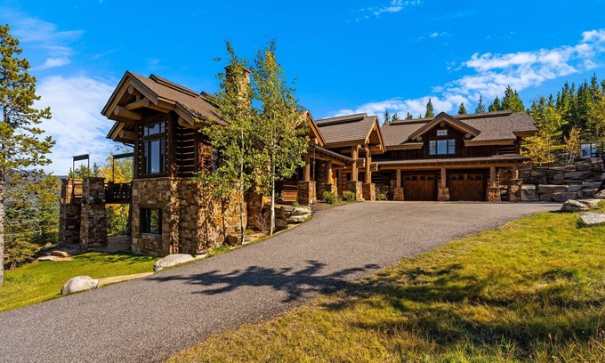 Spanish Peaks Casa | Elk Meadow In Spanish Peaks at Big Sky