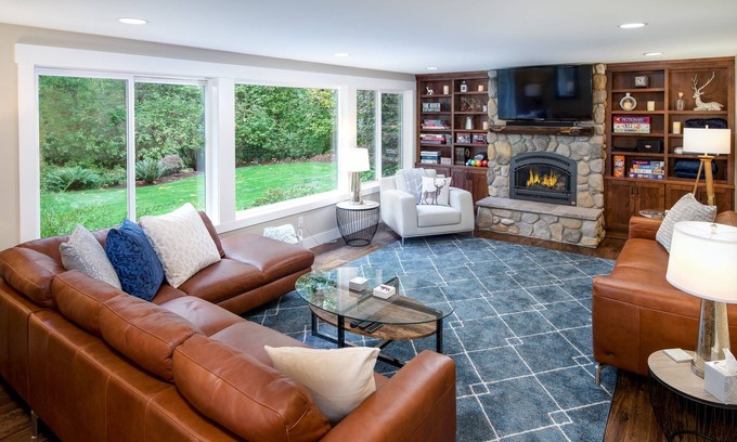 Riverbend Casa | Elk Meadows ~ Snoqualmie River Estate (Casa Principal)