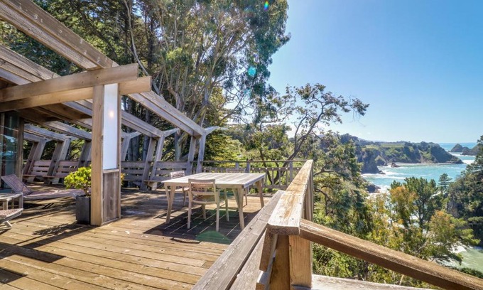 Elk Casa | Elk Mid-Century - Guest House