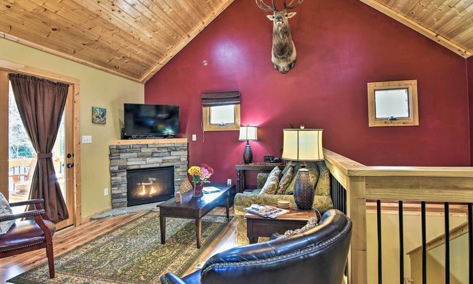 Weaverville Cabina | Elk Path Cabin w / Hot Tub & Deck-15 Mi a Asheville