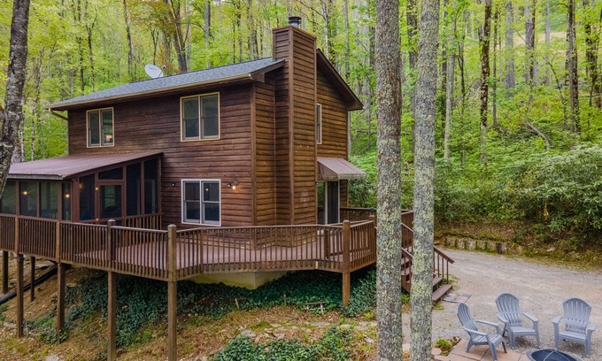 Cranberry Falls Cabina | Elk Ridge Peaceful Getaway 7 min to Blue Ridge Pkw