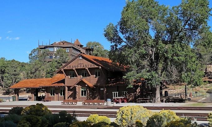 Williams Complejo | Elk Ridge Ski Lodging! Free Continental Breakfast and Free Parking!