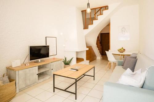 Ano Lechonia Casa | Elle74 Platanidia