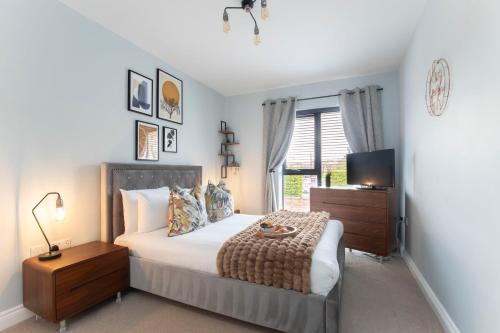 Gloucester Apartamento | Elliot Oliver - Stylish 2 Bedroom Apartment With Parking In The Docks