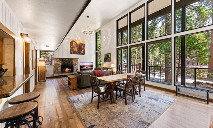 Tahoe Woods Casa | Ellis Peak Retreat - Hot Tub, Wood Fireplace, Close to Tahoe City & Dining