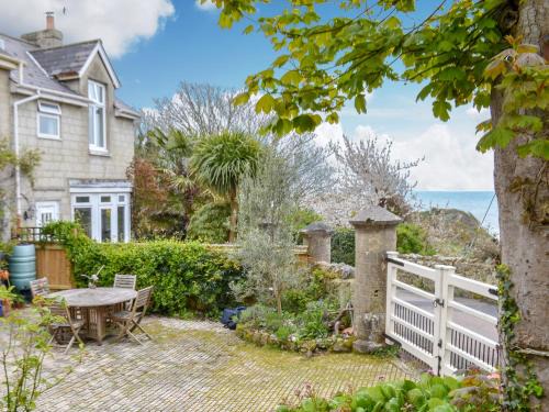 Ventnor Casa | Elm Cottage