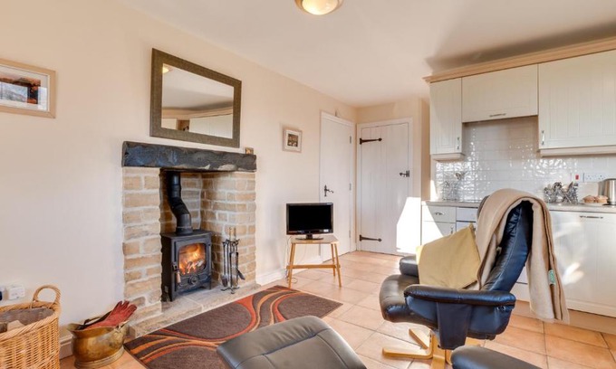 Chesterfield Casa | Elm Croft