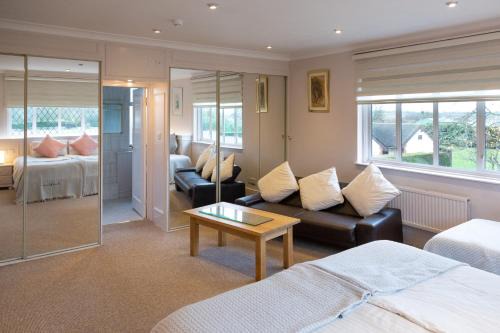 Epping Casa | Elmcroft Guest House