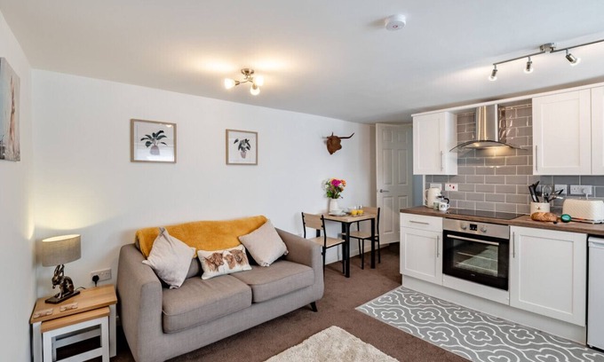 Rothbury Casa | Elmsleigh Nook - One Bedroom House, Sleeps 2