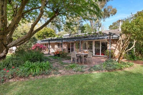 Berry Casa | Elmwood - By Berry Getaways