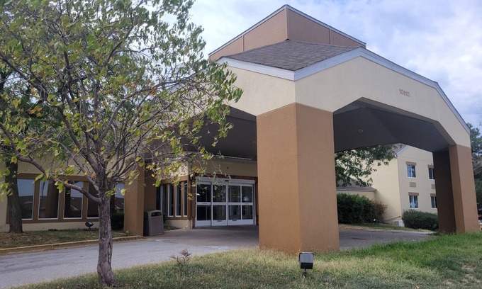 Overland Park Hotel | Eloquence