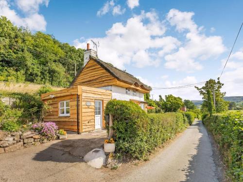 Pontesbury Casa | Elsie's Cottage