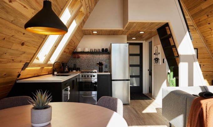 Florissant Cabina | Elwood's A-frame · Modern A-frame w/ hot tub + view