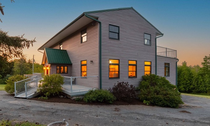Durham Casa | Elysium - Absolute Contentment! Spacious & Serene!