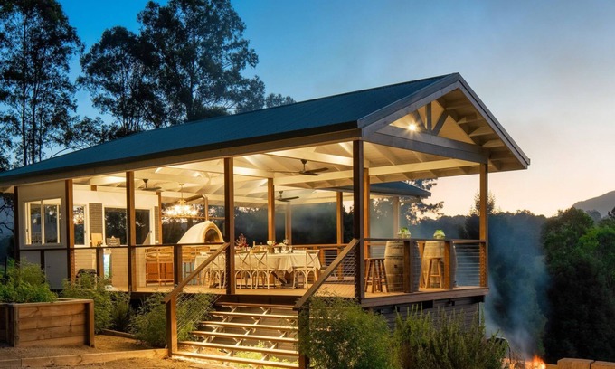 Kunghur Cabina | Elysium Farm Stay- Paperbark Bungalow