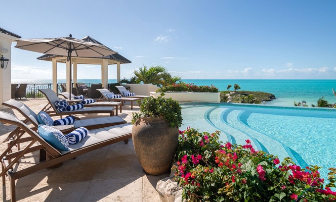 Juba Sound Complejo | Emara East: Luxury Retreat in Prince's Former Estate with your own Private Beach