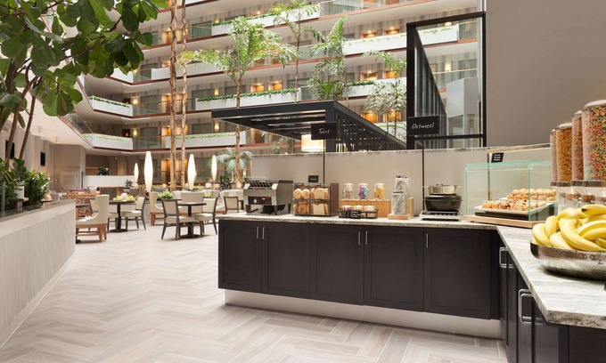 Irvine Business Complex Hotel | Embassy Suites by Hilton Irvine Orange County Airport