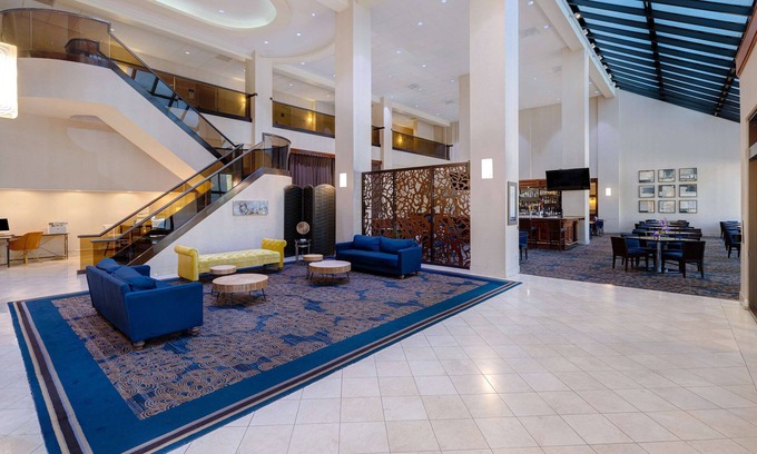 Santa Clara Hotel | Embassy Suites by Hilton Santa Clara Silicon Valley