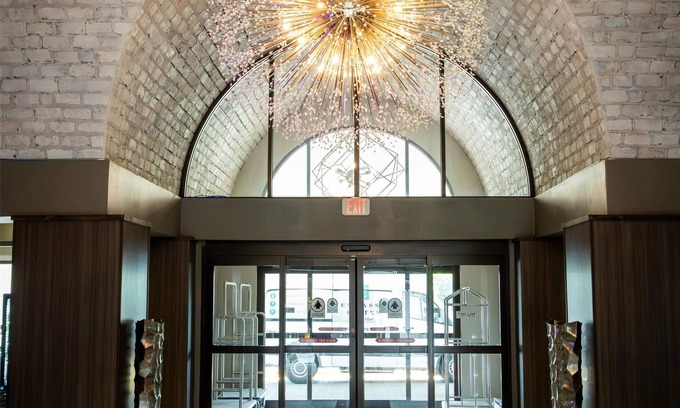 Schaumburg Hotel | Embassy Suites by Hilton Chicago Schaumburg Woodfield