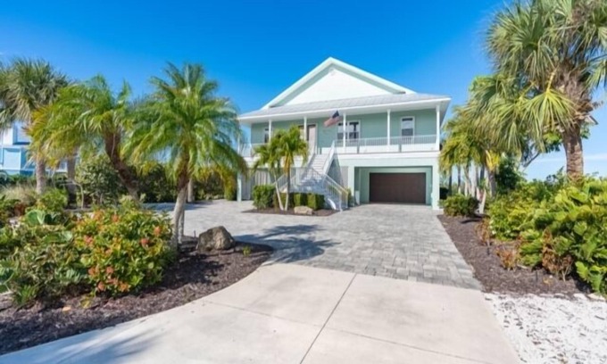 Cape Haze Casa | Embrace the epitome of coastal living