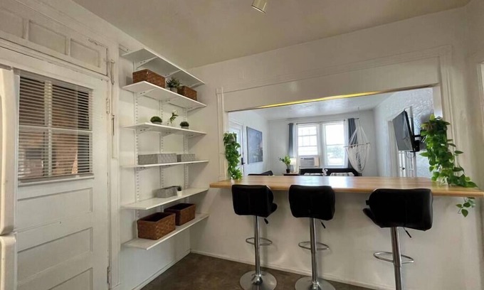 St. Louis Apartamento | Embrace the Heart of St. Louis!