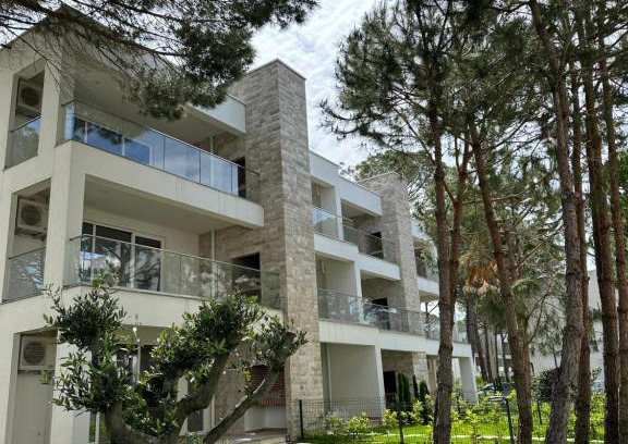 Ishem Apartamento | EME APARTMENTS - Kompleksi San Pietro, Gjiri i Lalzit