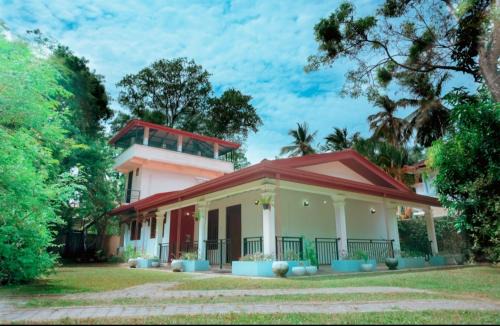 New Town Casa | Emeral Peak Guest House