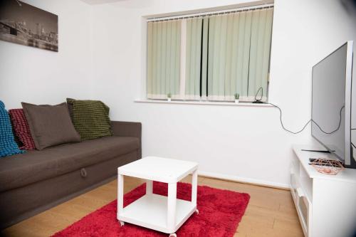 Custom House Apartamento | Emerald Excel City Airport o2 Apartment