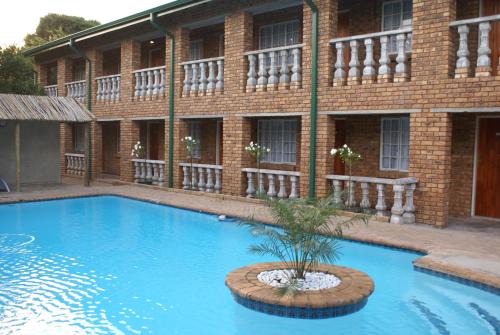 Kempton Park Casa | Emerald Guesthouse