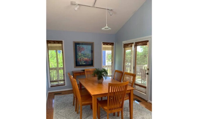 The Point Casa | Emerald Isle Point Channel Dr 0.3 to beach access