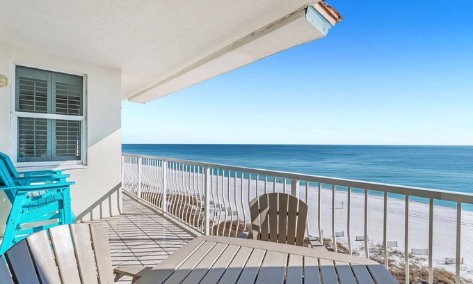 Orange Beach Condominio | Venga a disfrutar de un sensacional condominio 3/2 directamente en la playa