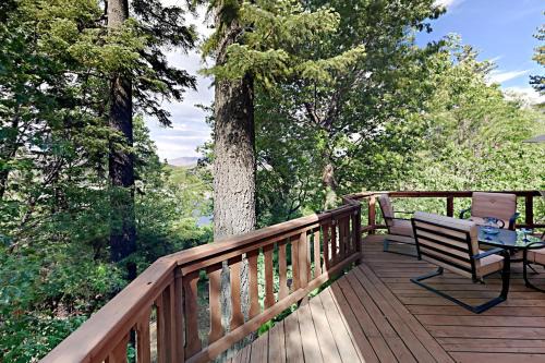 Cedar Glen Casa | Emerald Oasis