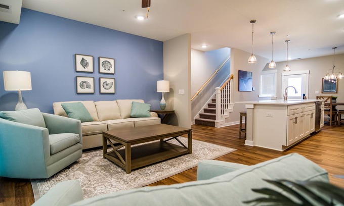 Bermuda Bay Casa | Emerald Star with Private Hot Tub, Near Beach and Wright Brothers Memorial!