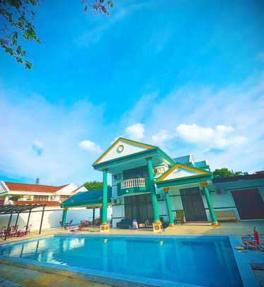 Pasir Gudang Villa | Emerald Villa