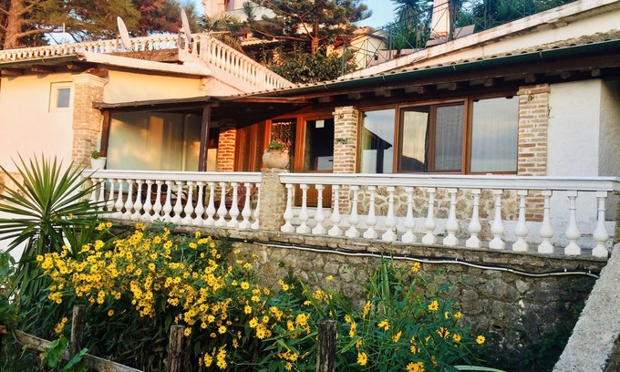 Parelia Villa | Emerald Villa - Gema romántica en la Phaeacos 'Island