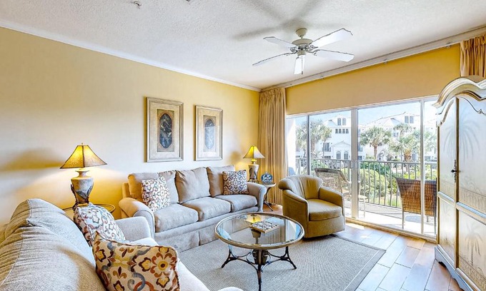 Frangista Beach Apartamento | Emerald Water 207