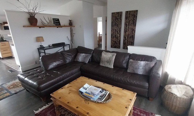 Emigrant Casa | Emigrant Peak House with Spectacular View