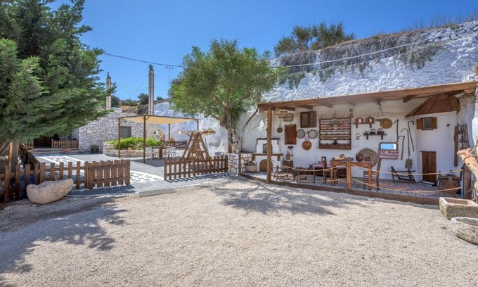 Milos Casa | Emilia's Little Farmhouses