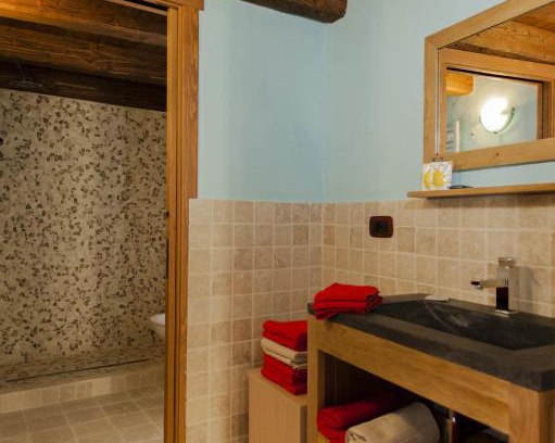 La Salle Apartamento | Emilio Apartments