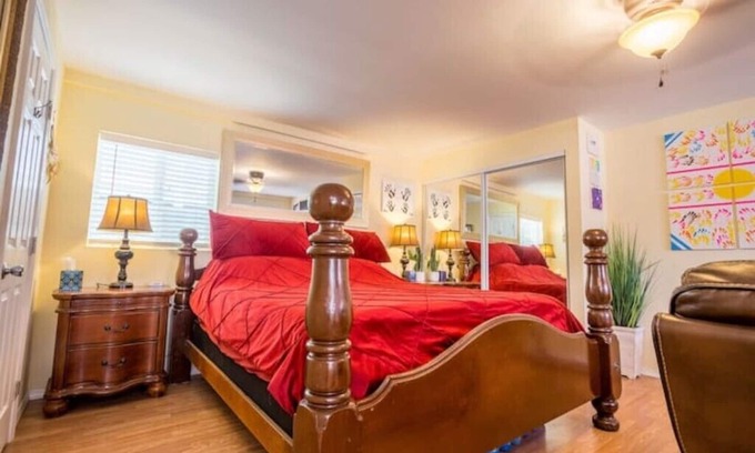 Thousand Oaks Cabina | Emily s Lodge in Thousand Oaks