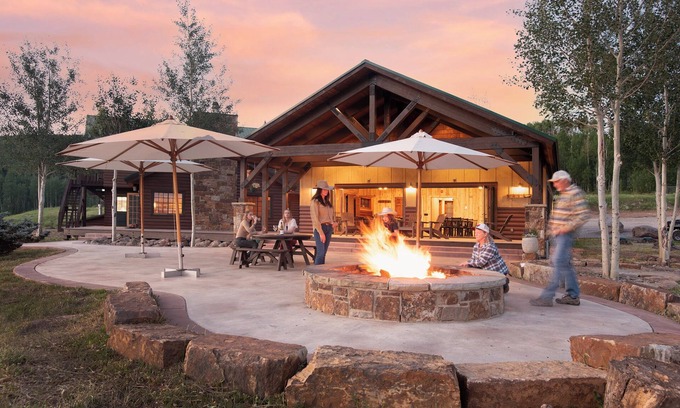 Paonia Cabina | EML 8 Hubbard Park