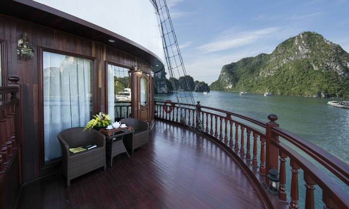 Ha Long Alquiler De Eote | Emperor Cruises Legacy Halong