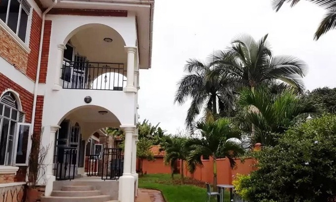 Entebbe Hotel | Emra Hotel
