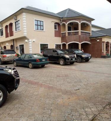 Uyo Hotel | Emrosy
